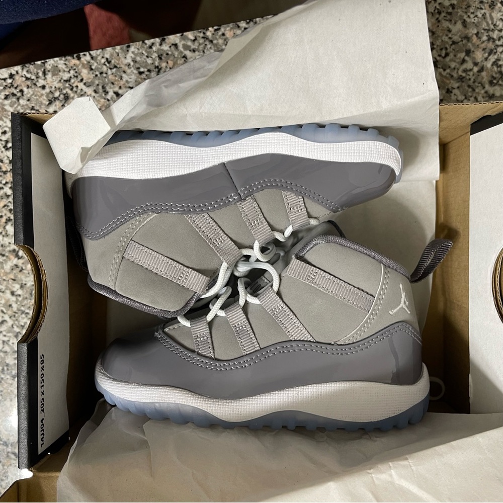 Jordan Retro 11 Cool Grey